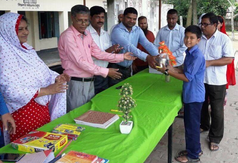 মিড ডে মিলের জন্য