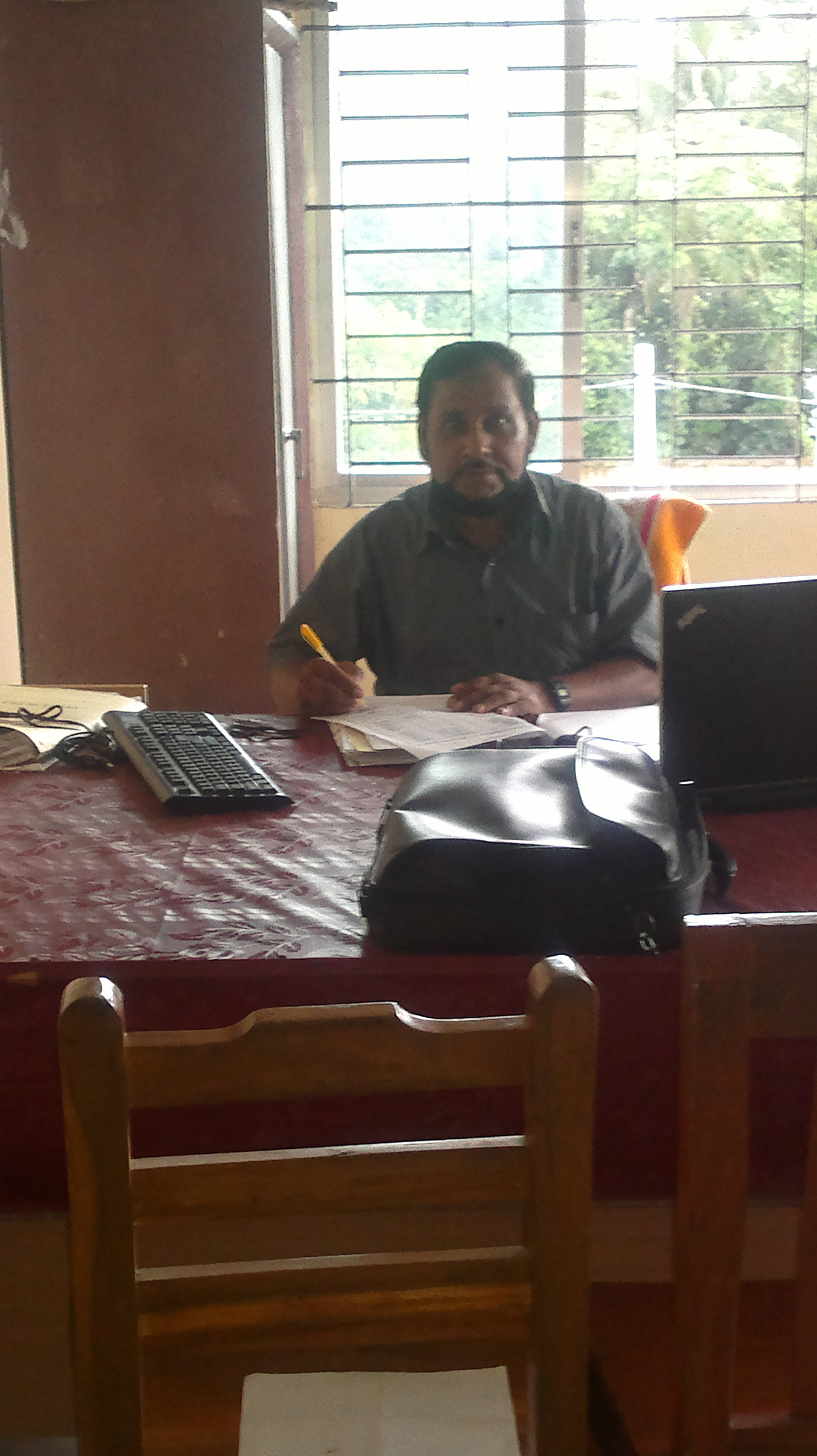 অফিস ছবি