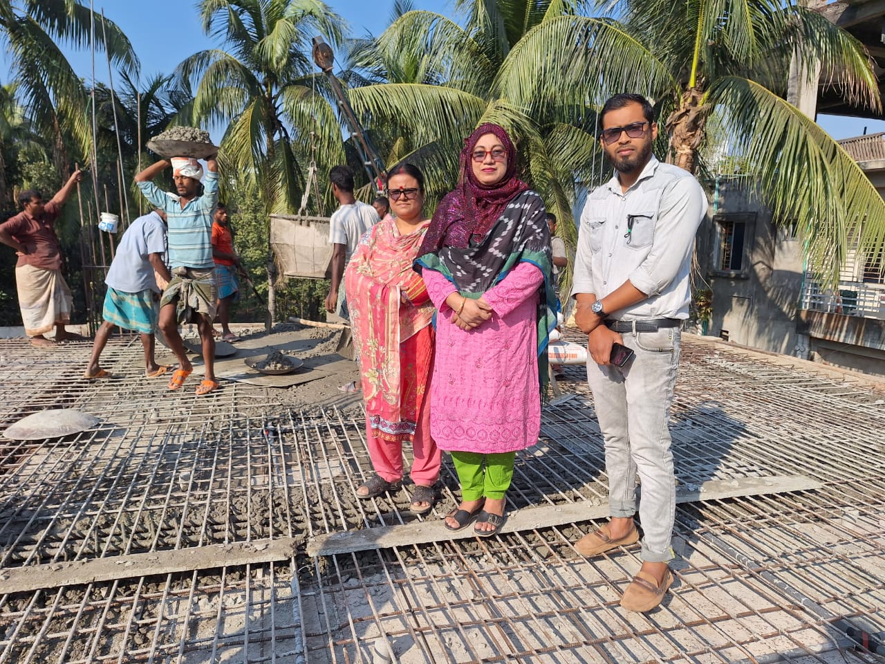 ভবনের নির্মাণ কাজ পরিদর্শন