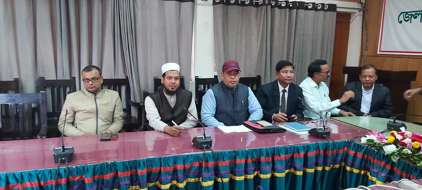 ঠাকুরগাঁও জেলা প্রশাসকের কার্যালয়ে সভায় যোগদান