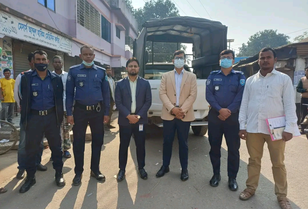 ঔষধের অনিয়ম প্রতিরোধে ঔষধ প্রশাসন অধিদপ্তর ও উপজেলা ম্যাজিস্ট্রেট এবং পুলিশ প্রশাসন সহ ভ্রাম্যমান আদালত পরিচালনা কালে