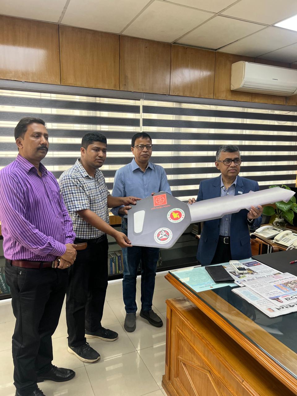 উপজেলা নির্বাহী অফিসারের কার্যালয়ের জন্য রেজিস্ট্রেশন বিহীন নতুন মিৎসুবিশি পাজেরো স্পোর্টস (কিই এক্স) জীপ গাড়ির প্রতিস্থাপক বরাদ্দ প্রদান।