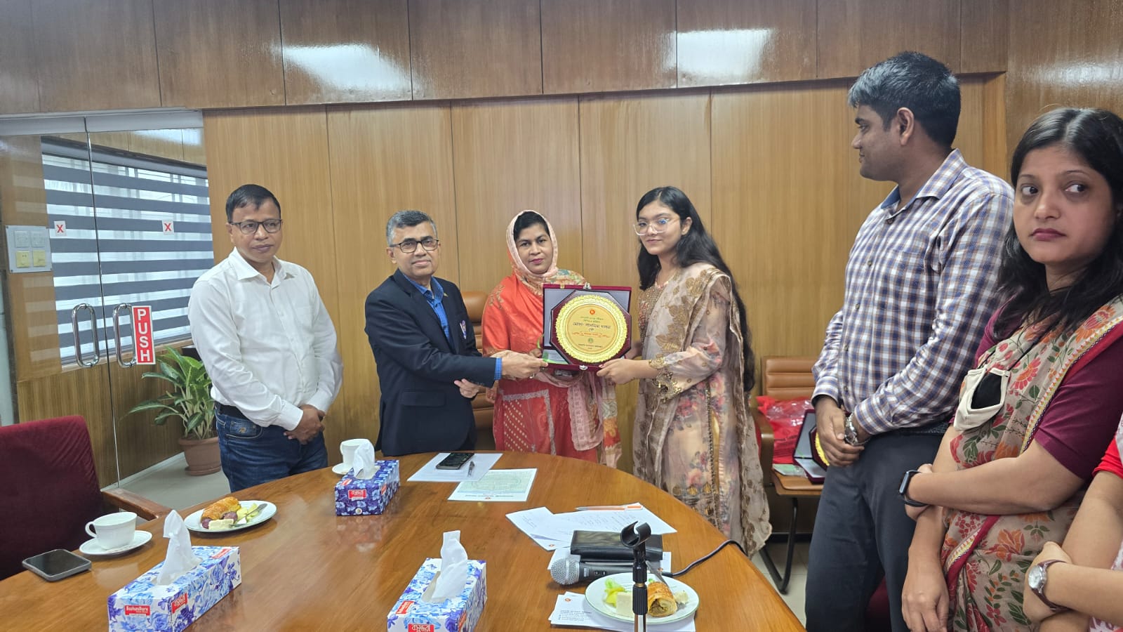 সরকারি যানবাহন অধিদপ্তরের কর্মচারীদের সন্তানদের বৃত্তি/মেধাবৃত্তি/সংবর্ধনা অনুষ্ঠান