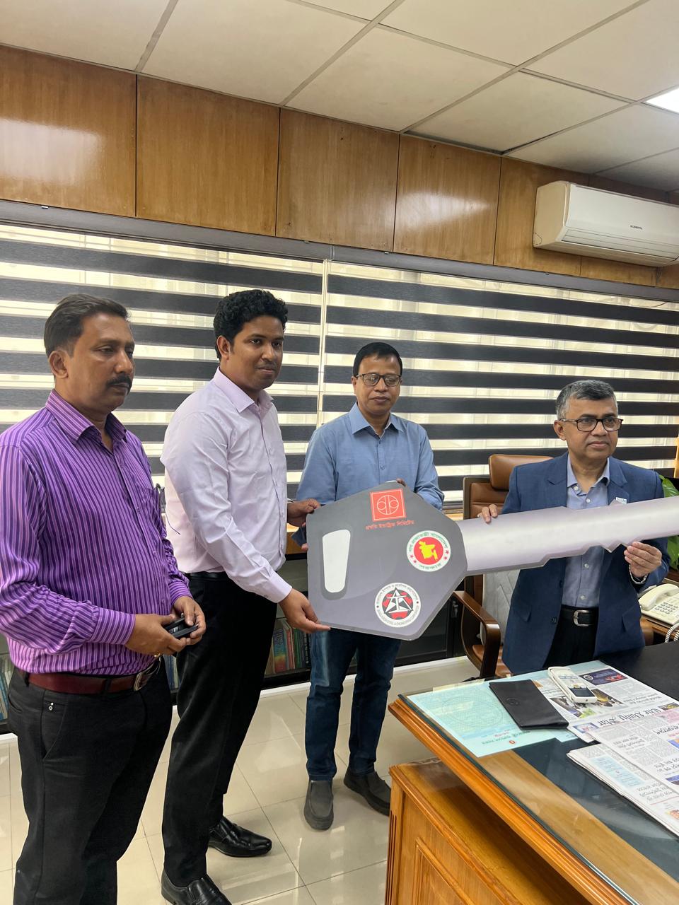 উপজেলা নির্বাহী অফিসারের কার্যালয়ের জন্য রেজিস্ট্রেশন বিহীন নতুন মিৎসুবিশি পাজেরো স্পোর্টস (কিই এক্স) জীপ গাড়ির প্রতিস্থাপক বরাদ্দ প্রদান।