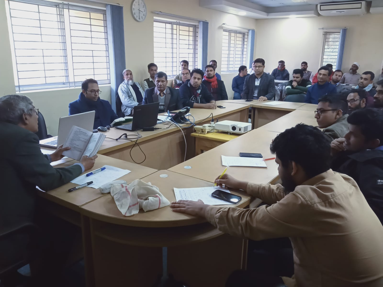 প্রাতিষ্ঠানিক সাক্ষমতা বৃদ্ধির লক্ষ্যে অভ্যন্তরীণ প্রশিক্ষণ কর্মশালা