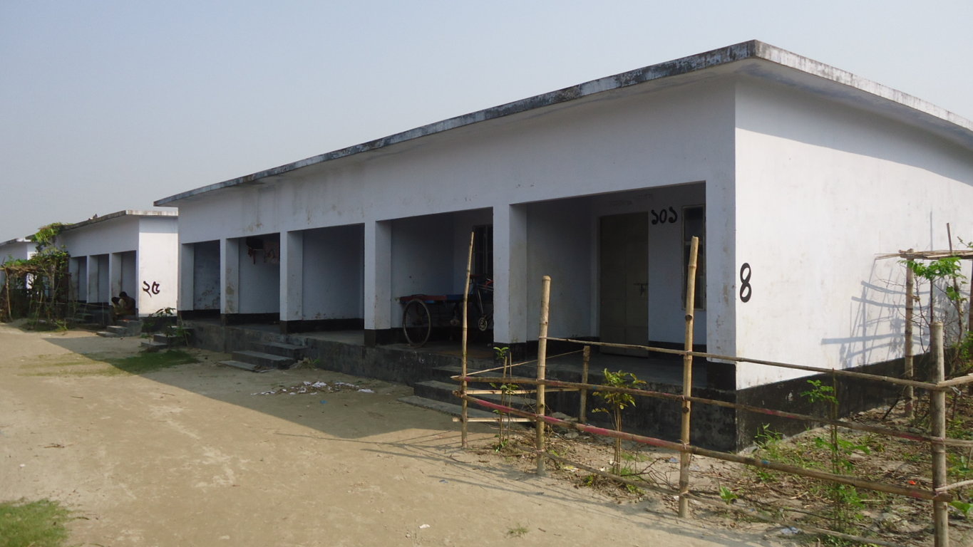 আশ্রয়ণ প্রকল্প -এর ছবি, চন্দনীমহল, সেনহাটী, দিঘলিয়া, খুলনা - ২