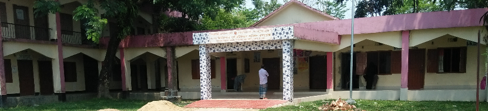 নতুন আংঙ্গিনায় ইউপি পরিষদ।