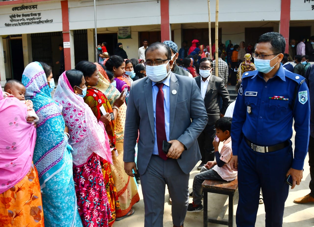 দিনাজপুর জেলায় গণটিকা কার্যক্রম (এক দিনে এক কোটি টিকা প্রদান) ও সাংস্কৃতিক অনুষ্ঠানের অংশবিশেষ।