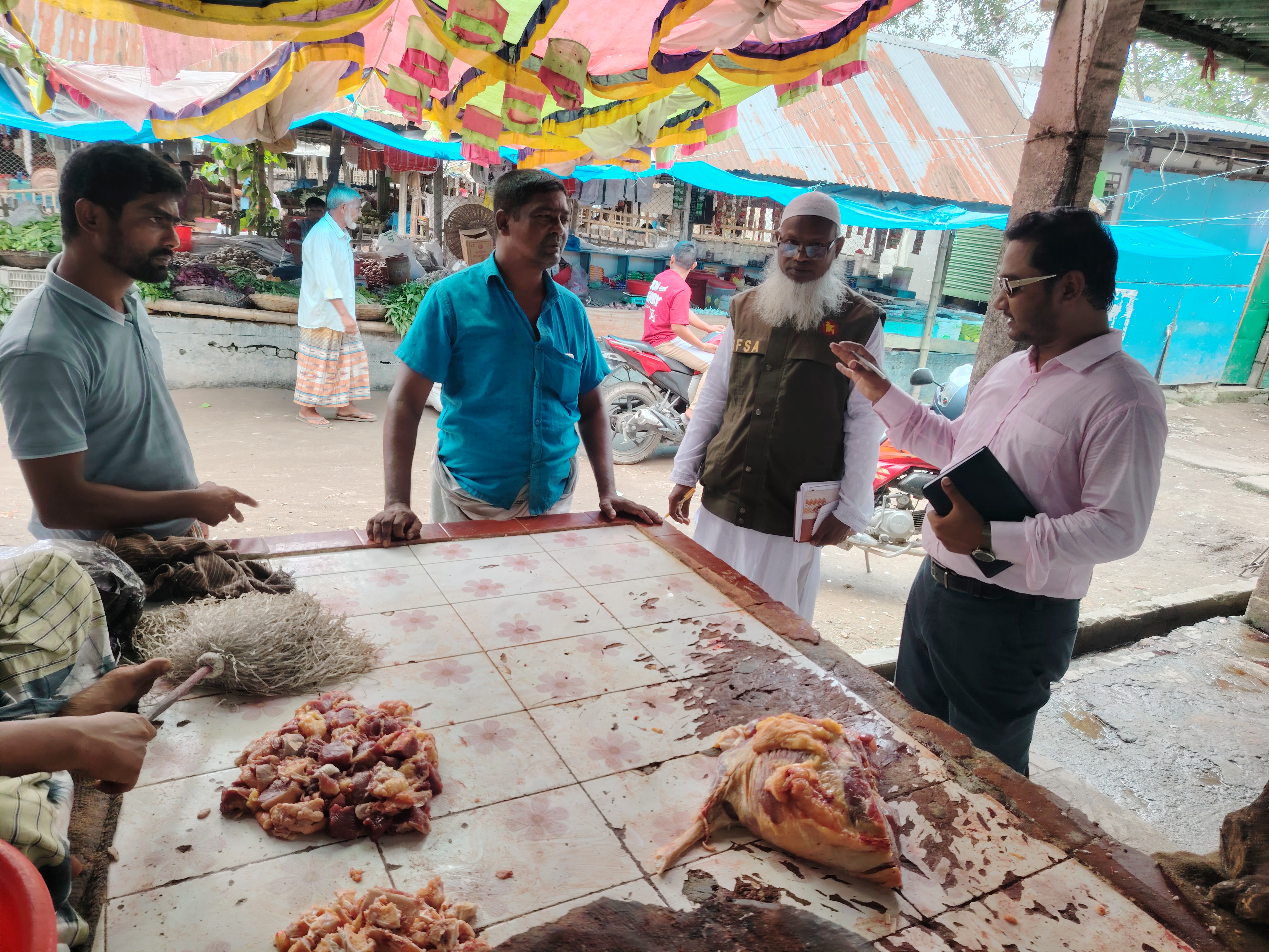 নিরাপদ মাংস মনিটরিং টিম