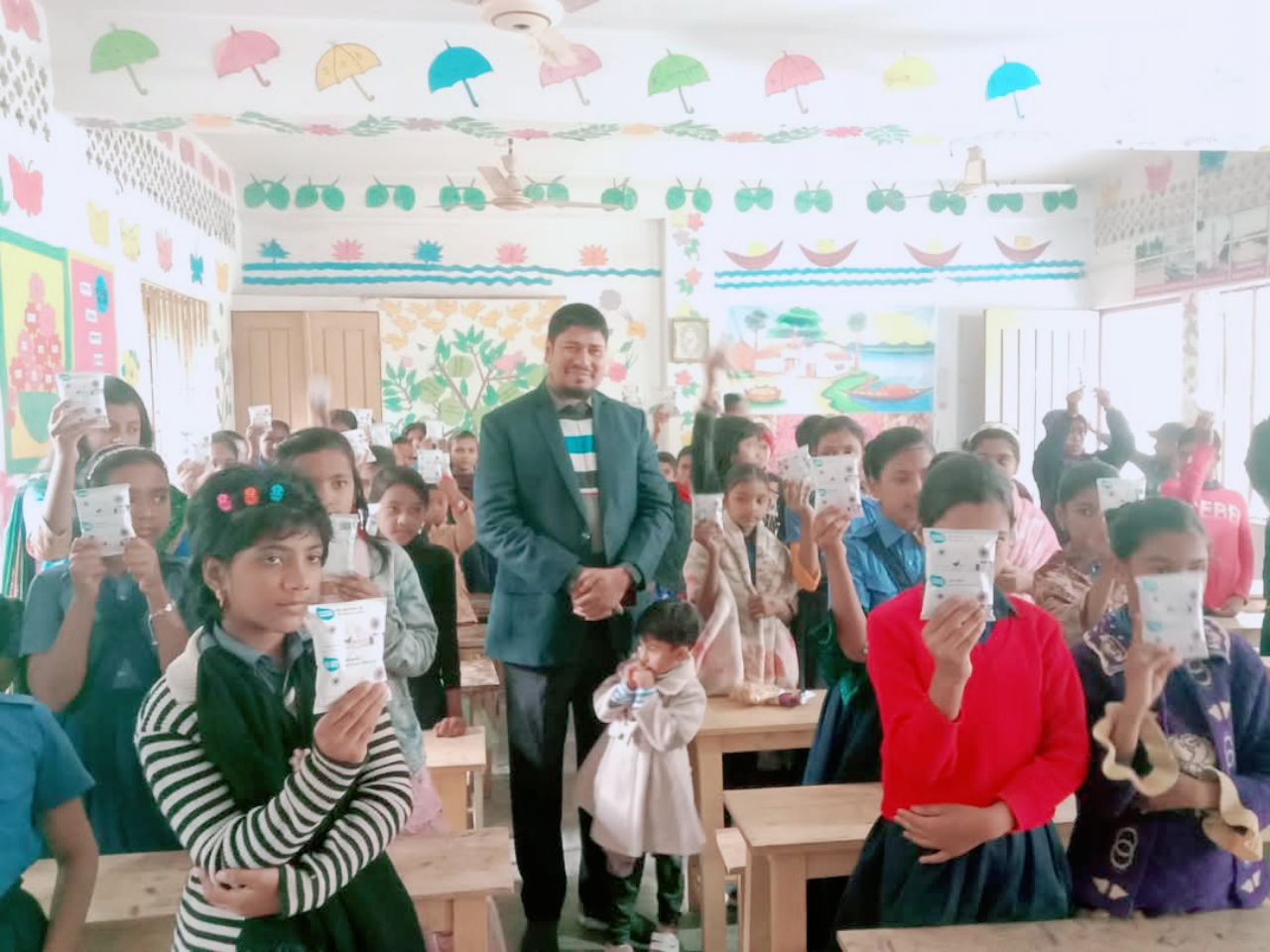 বিনামূল্যে শিশুদের দুধপান কর্মসূচি (স্কুল মিল্ক ফিডিং)