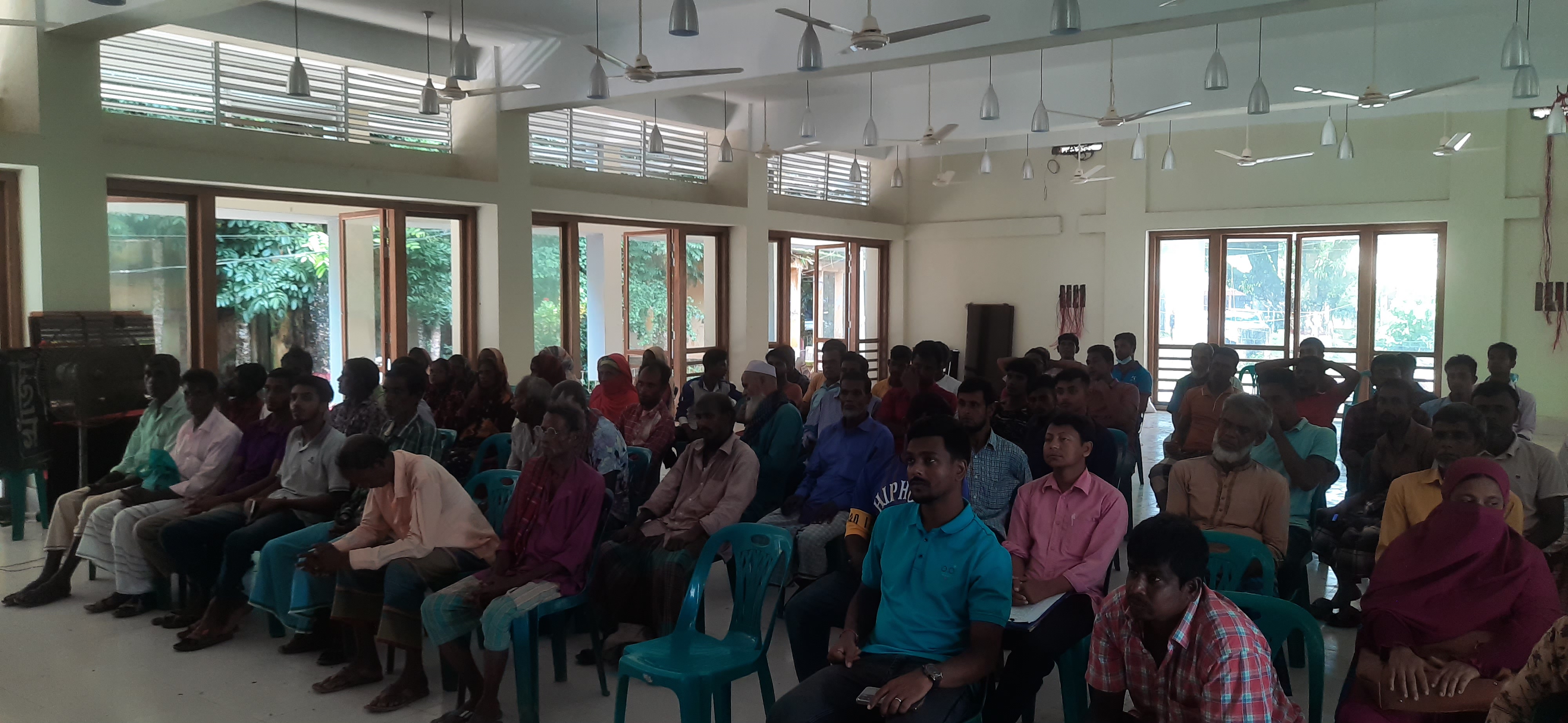 রিচি, লোকড়া, পইল, রাজিউড়া ইউপি ও হবিগঞ্জ পৌর ।রোকার ক্ষুদ্র নৃ-গোষ্ঠীির মাঝে ভেড়া বিতরণ