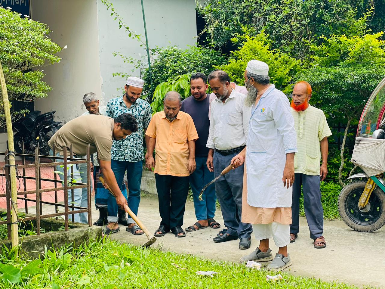 অফিসার ও কর্মচারিবৃন্দ