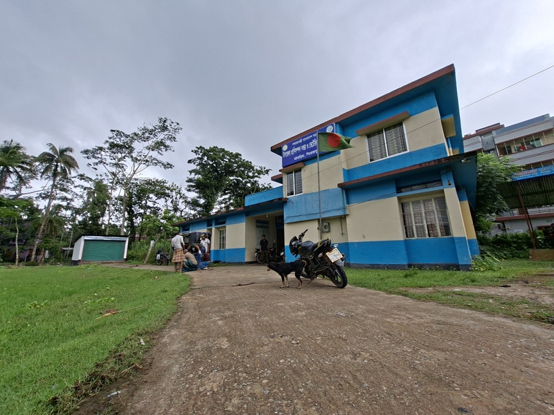 উপজেলা প্রাণিসম্পদ দপ্তর ও ভেটেরিনারি হাসপাতাল, মঠবাড়িয়া, পিরোজপুর