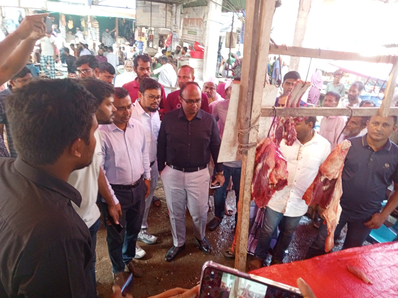 বাজার পরিদর্শন