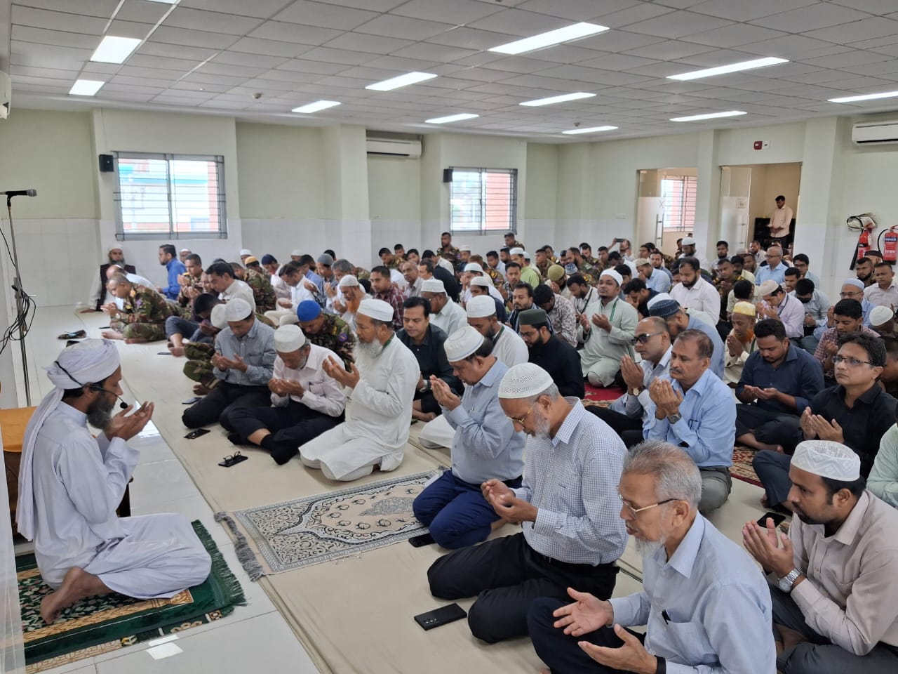 জুলাই শহীদ দিবস-২০২৫ উদযাপন উপলক্ষে বীর শহীদদের রুহের মাগফিরাত কামনায় দোয়া মাহফিল