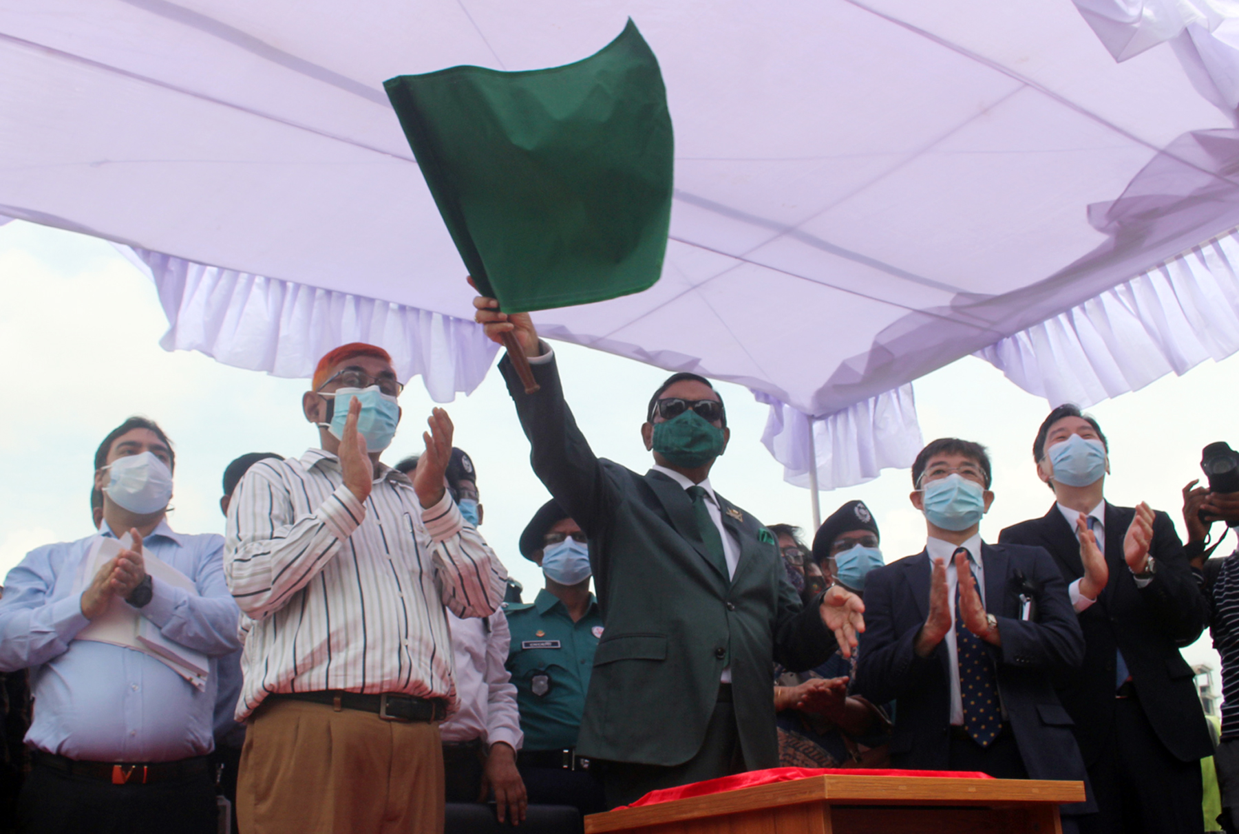 গত ২৯ আগস্ট ২০২১ তারিখ মাননীয় মন্ত্রী সড়ক পরিবহন ও সেতু মন্ত্রণালয় কর্তৃক ভায়াডাক্টের উপর মেইন লাইনে প্রথম মেট্রো ট্রেনের Performance Test এর সূচনা