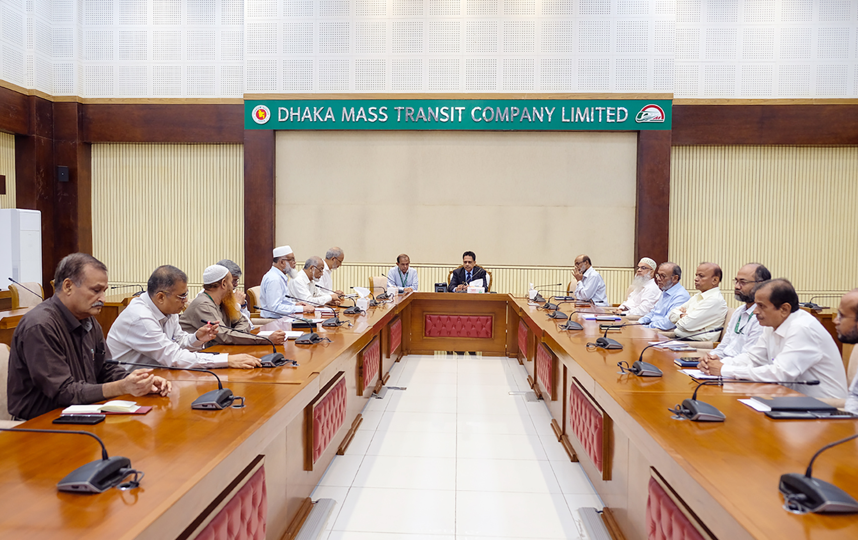 গত ২৩ এপ্রিল ২০২৫ তারিখে মাননীয় প্রধান উপদেষ্টার সড়ক পরিবহন ও মহাসড়ক বিভাগ সম্পর্কিত বিশেষ সহকারী (প্রতিমন্ত্রীর পদমর্যাদা সম্পন্ন) জনাব শেখ মইনউদ্দিন মেট্রোরেলের কর্মকর্তাদের সাথে মতবিনিময় করেন