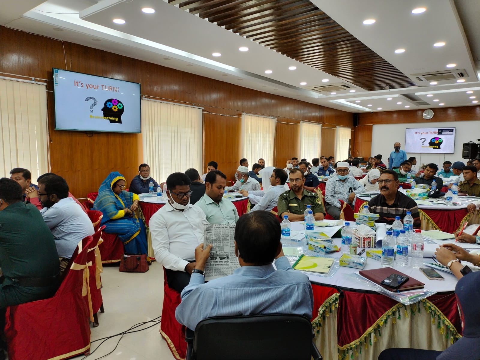 মাদকদ্রবব্যের অপব্যবহার রোধকল্পে সামাজিক আন্দোলন গড়ে তোলার লক্ষে জামালপুর জেলায় আয়োজিত কর্মশালার স্থির চিত্র।