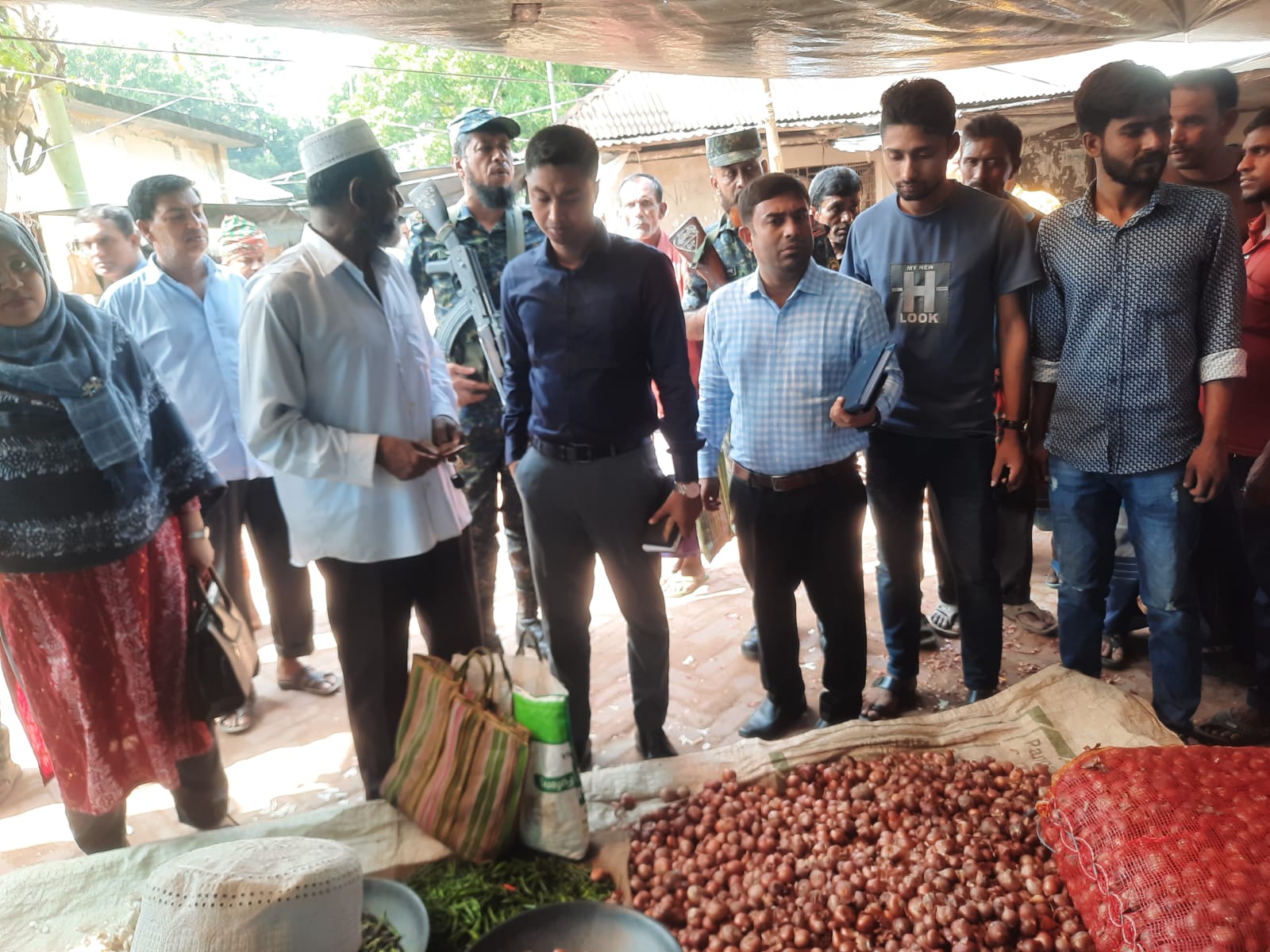 market monitoring at Narail
