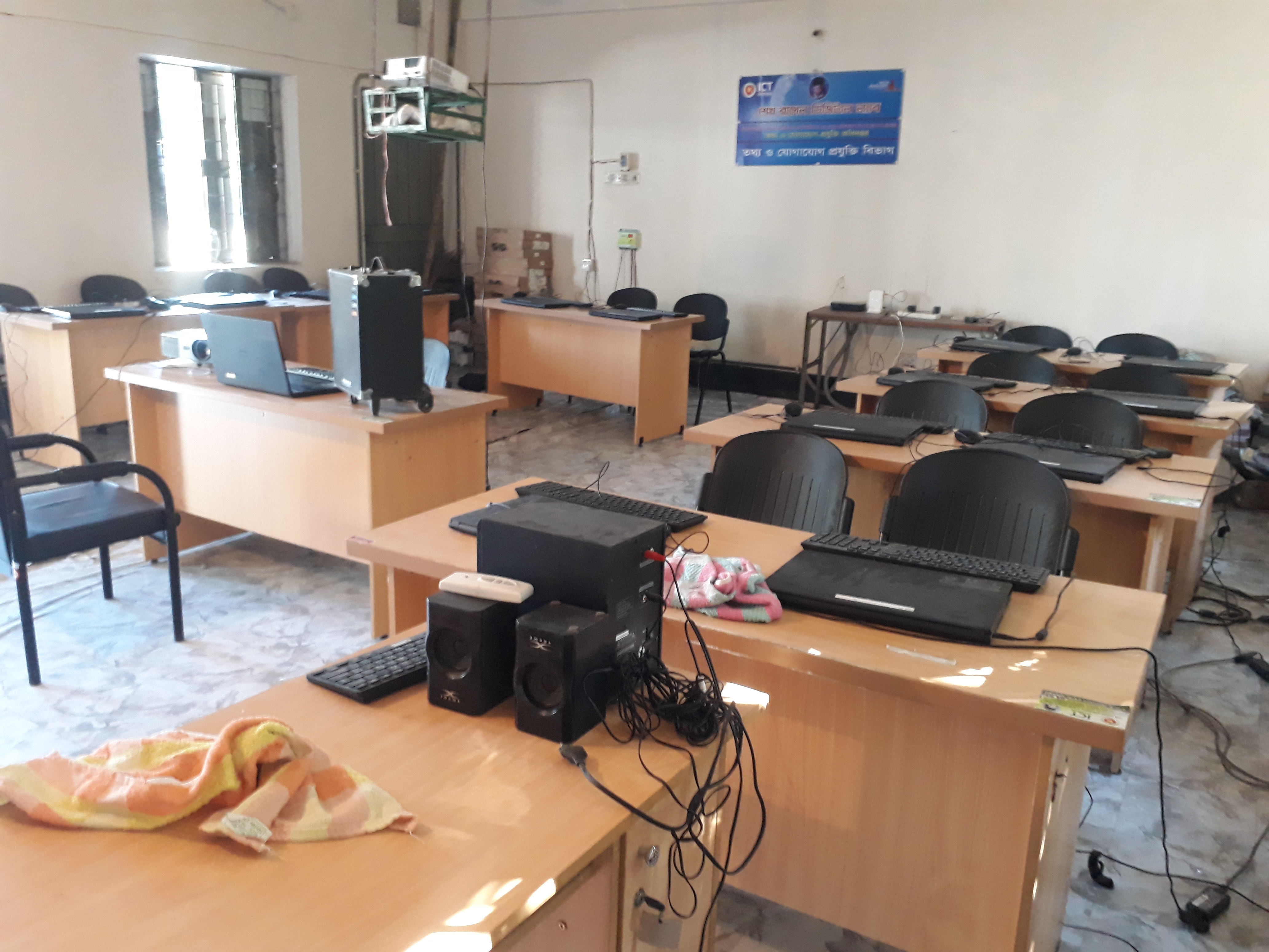 শেখ রাসেল ডিজিটাল ল্যাব পরিদর্শন