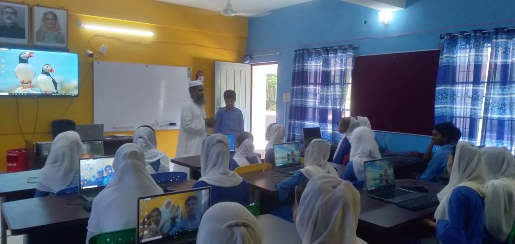 ল্যাব পরিদর্শন