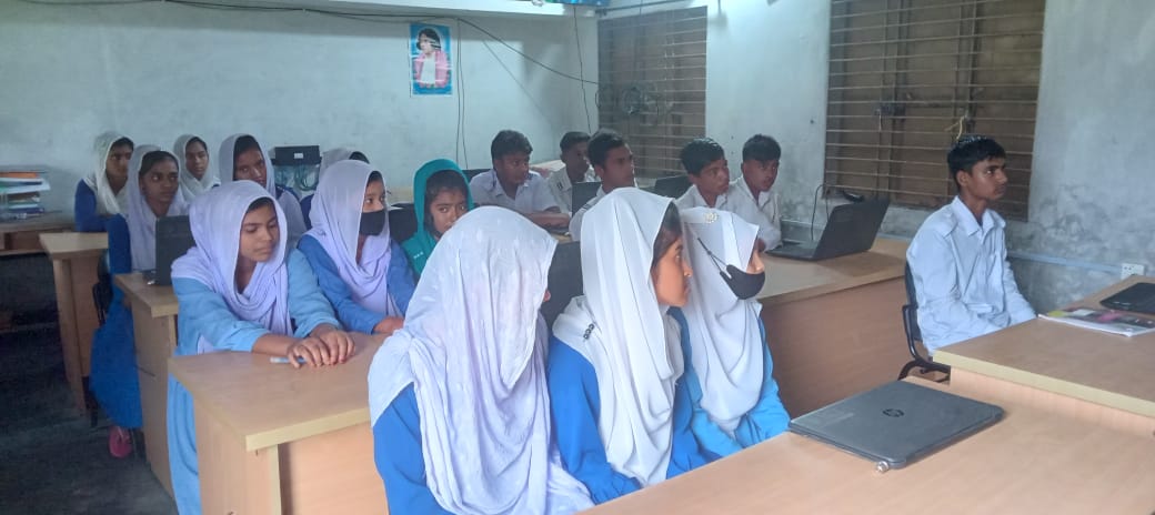 ল্যাব পরিদর্শন