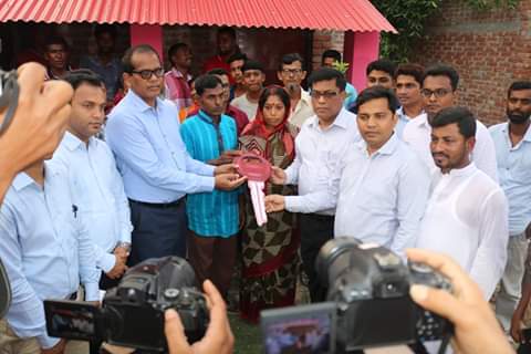 পিংক ভিলেজ