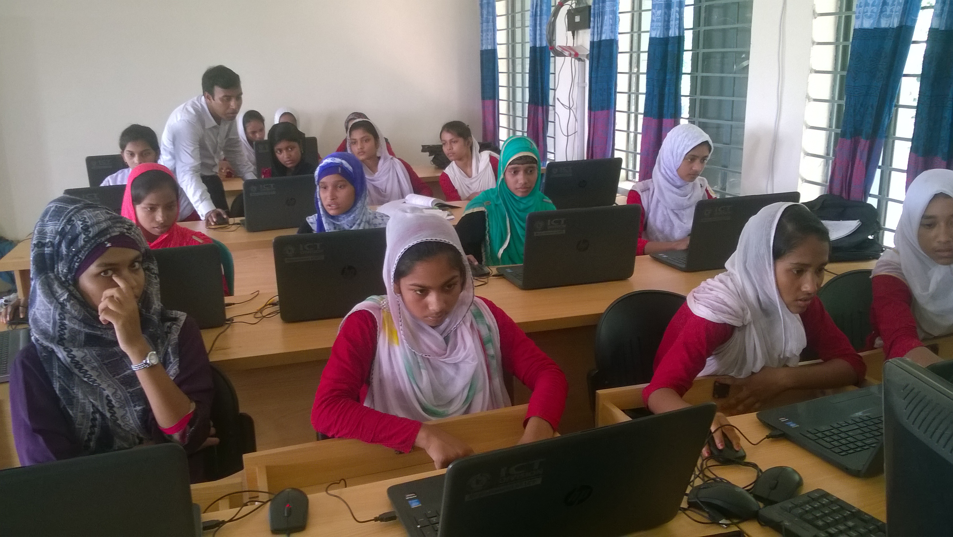 শেখ রাসেল ডিজিটাল ল্যাব