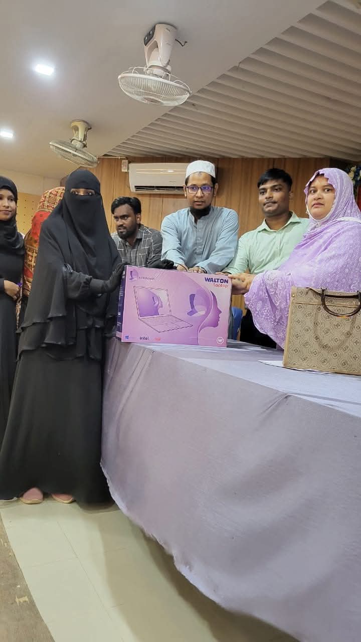 হার-পাওয়ার প্রকল্প ল্যাপটপ বিতরনী ১