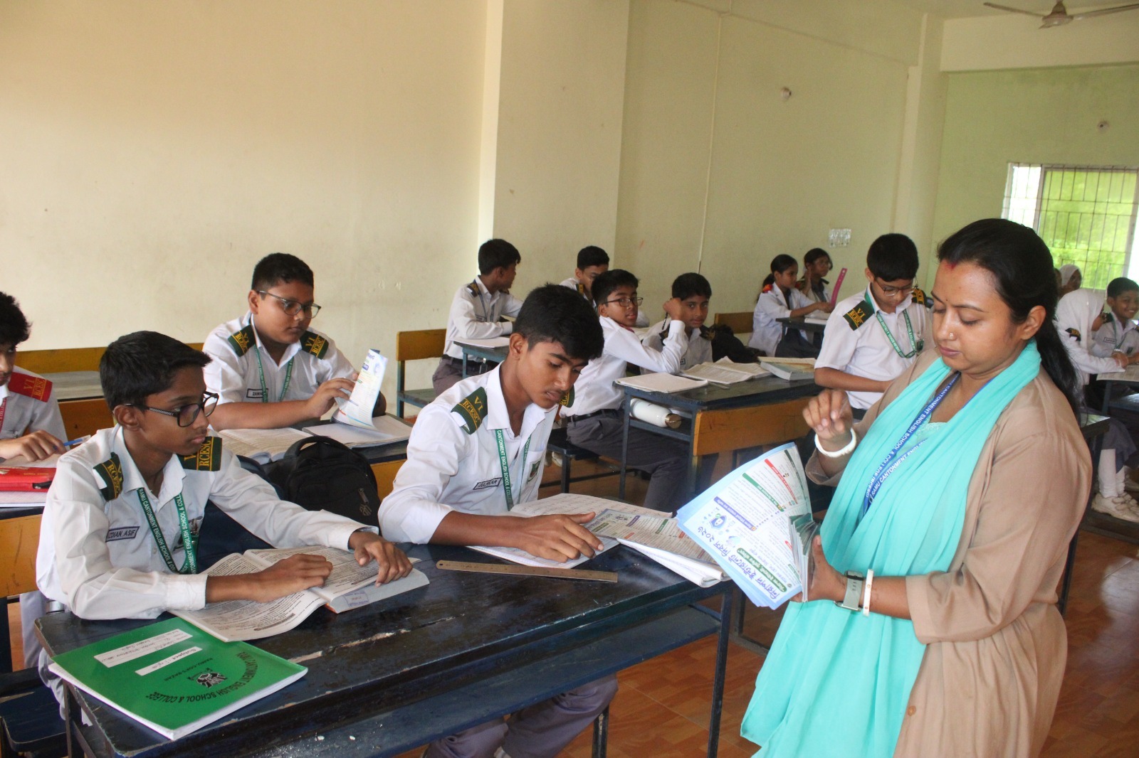 ব্যানার ১০