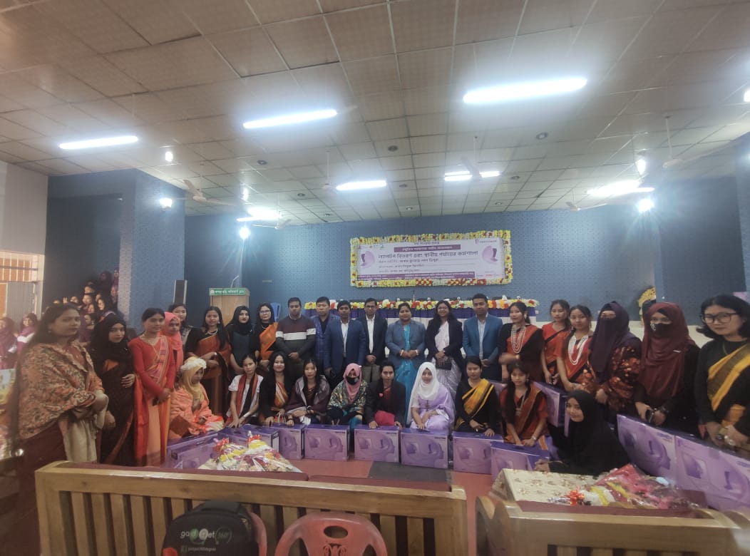 হারপাওয়ার প্রজেক্টের আওতায় ল্যাপটপ বিতরণ