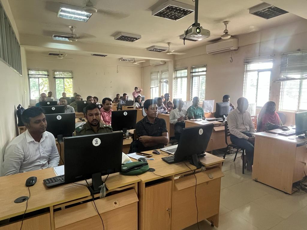 উপজেলা পর্যায়ে সরকারি দপ্তরের কর্মকর্তা/কর্মচারীদের আইসিটি দক্ষতা বৃদ্ধিকরণে ওয়েব পোর্টাল ও ডি নথি বিষয়ক ইনহাউজ প্রশিক্ষণ