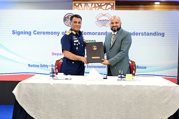 কোস্টগার্ড ও নৌপরিবহন অধিদপ্তরের মধ্যে সমঝোতা স্মারক সই