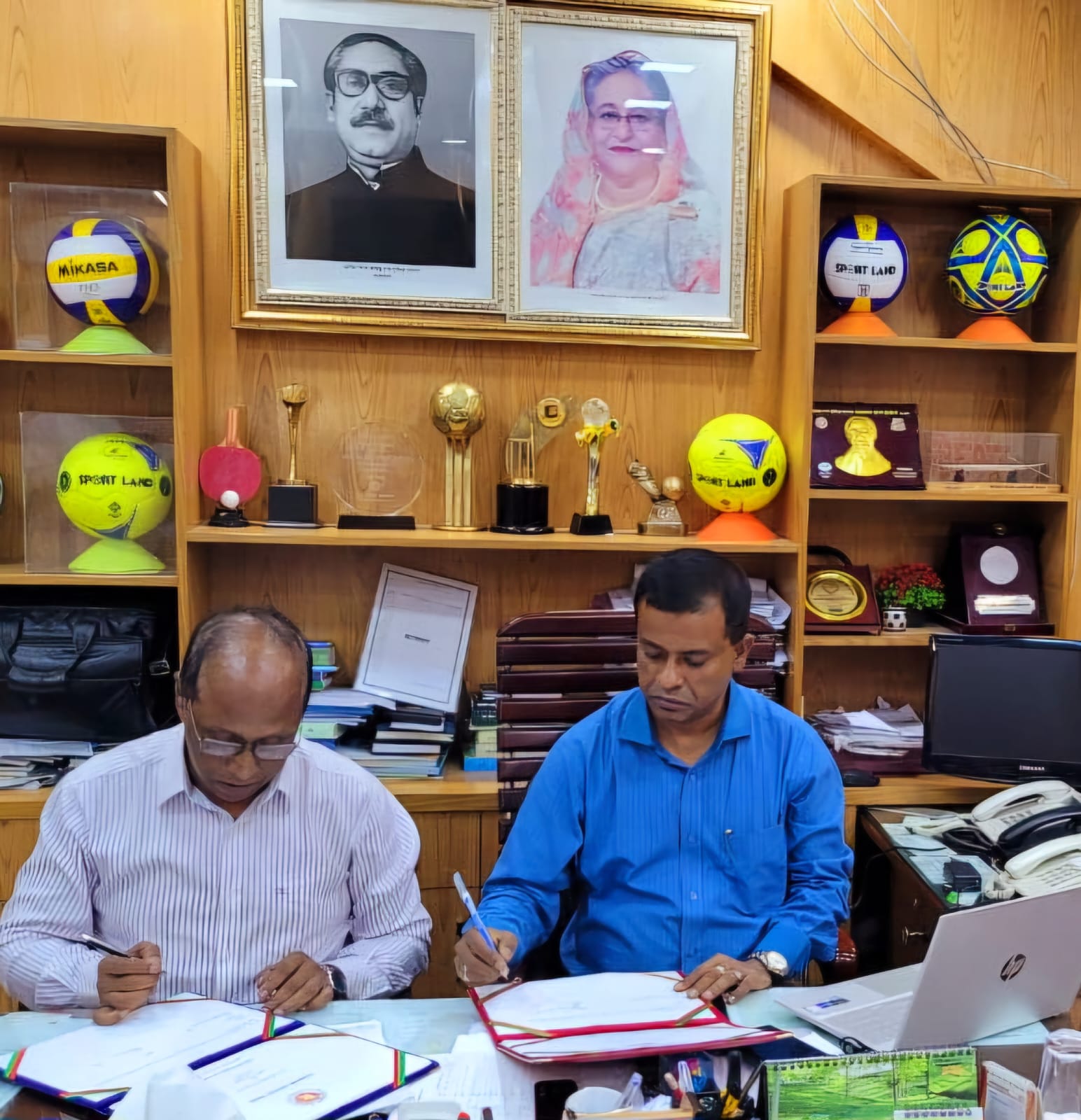 অধ্যক্ষ, সরকারি শারীরিক শিক্ষা কলেজ ঢাকা ও পরিচালক, ক্রীড়া পরিদপ্তর মহোদয়ের এর মধ্যে এপিএ ২০২৪-২৫ এর চুক্তি স্বাক্ষরিত হয়।