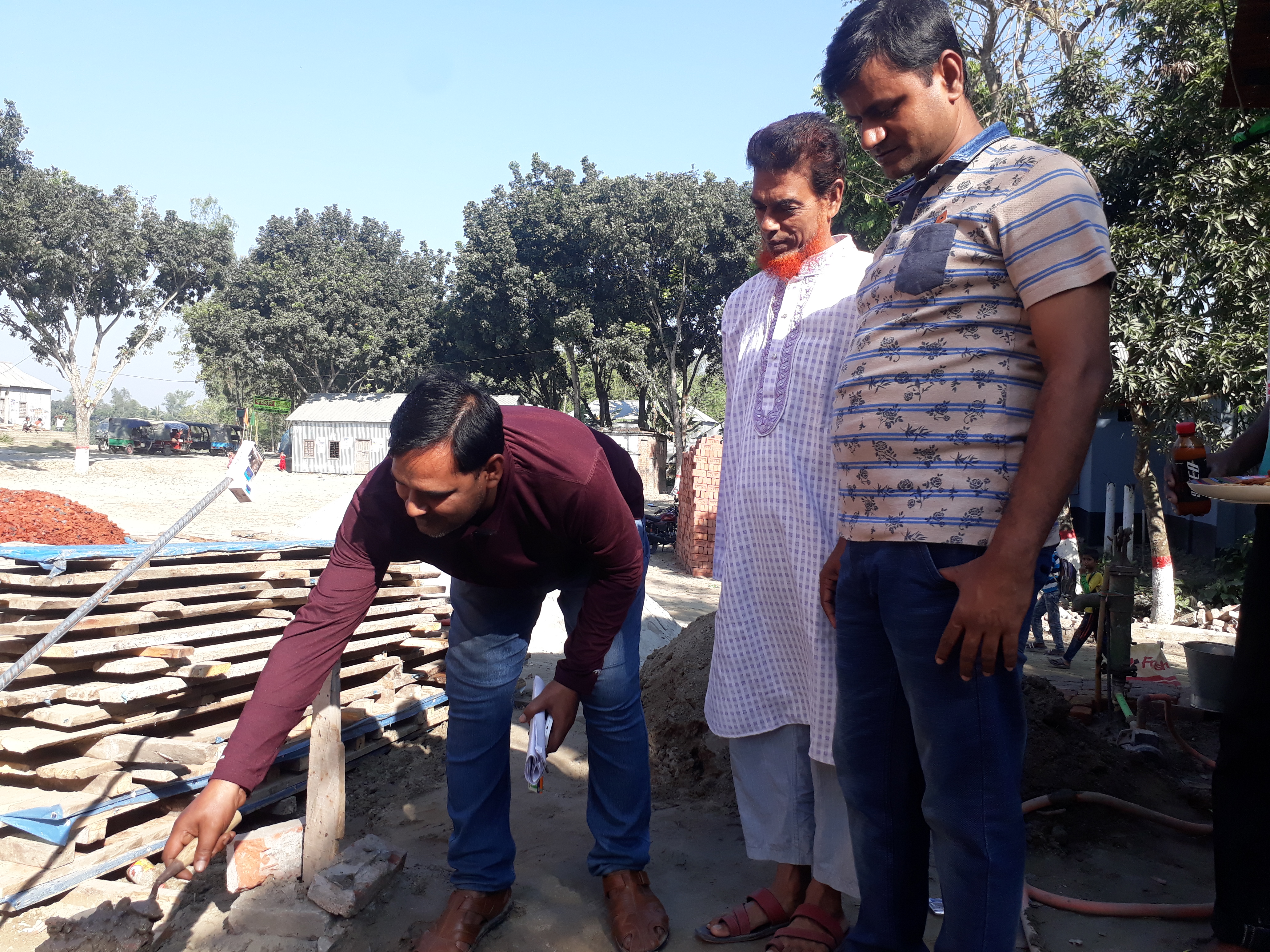 BRWSSP টয়লেটের কাজ পরিদর্শন