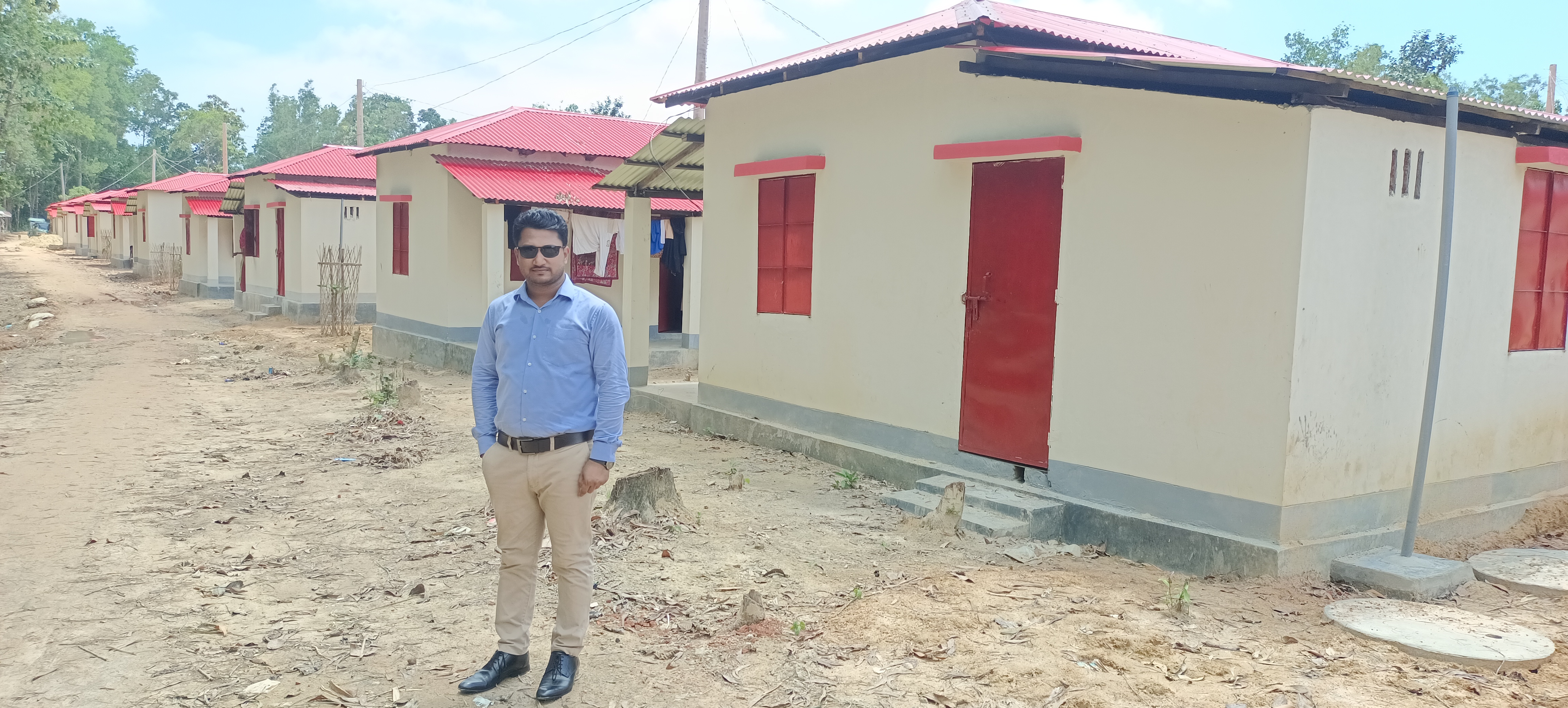 মুজিব বর্ষের জন্য নির্মিত ঘরে পানির উৎস স্থাপনের জন্য জায়গা নির্ধারণে পরিদর্শন কার্যক্রম