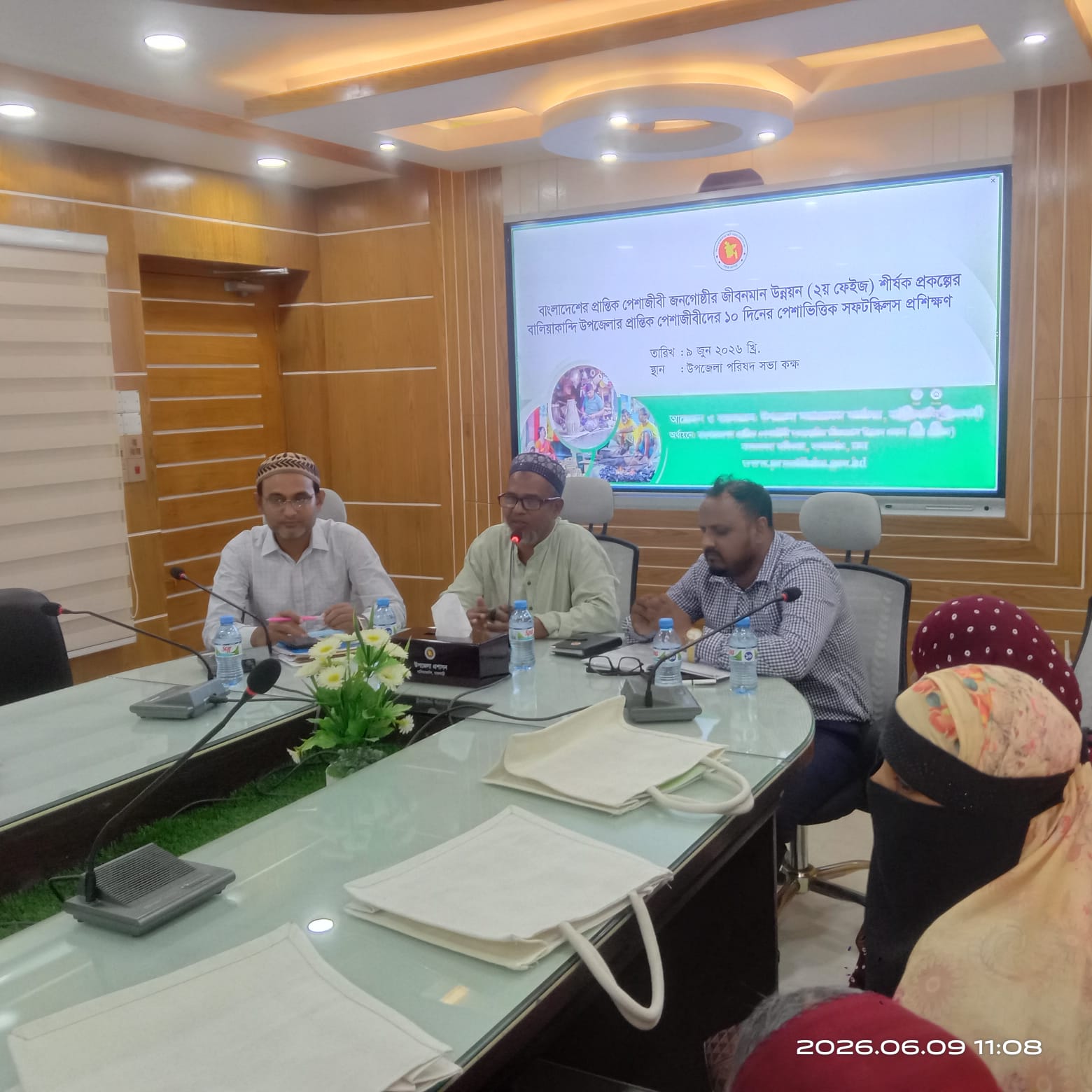 ক্যান্সার কিডনী ,লিভার সিরোসিস ,স্ট্রোকে প্যারালাইজড ও জন্মগর হৃদ রোগে আক্রান্ত ব্যক্তিদের মধ্যে চেক বিতরণ