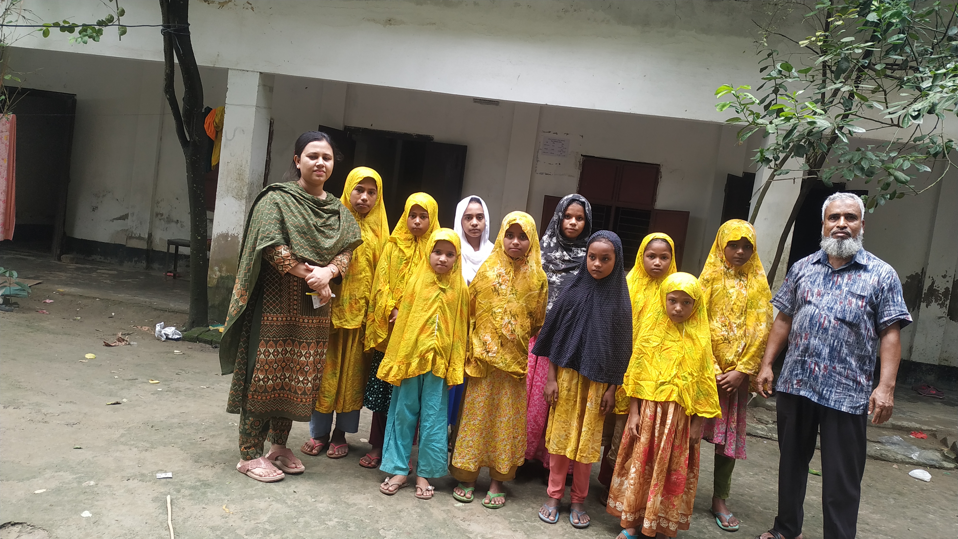 এতিমখানা