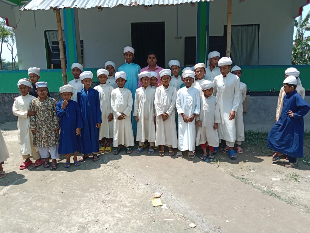 এতিমখানা পরিদর্শন