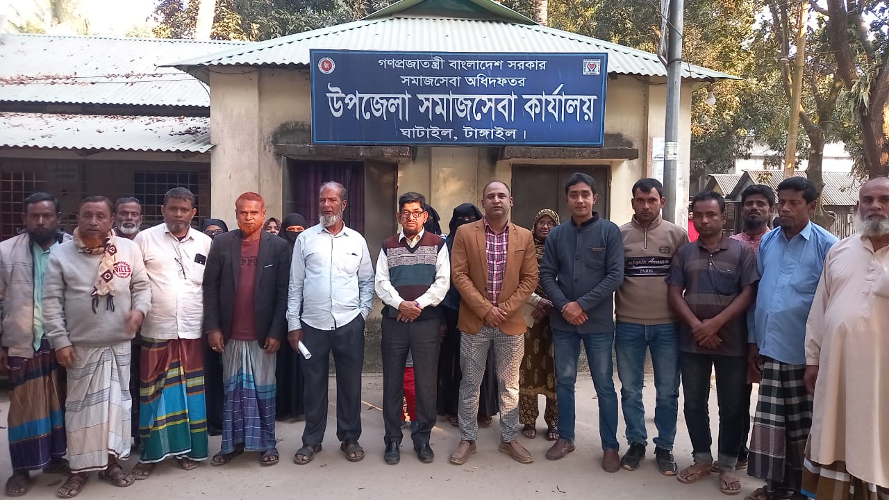 প্রকল্প গ্রামে ঋণ বিতরণ