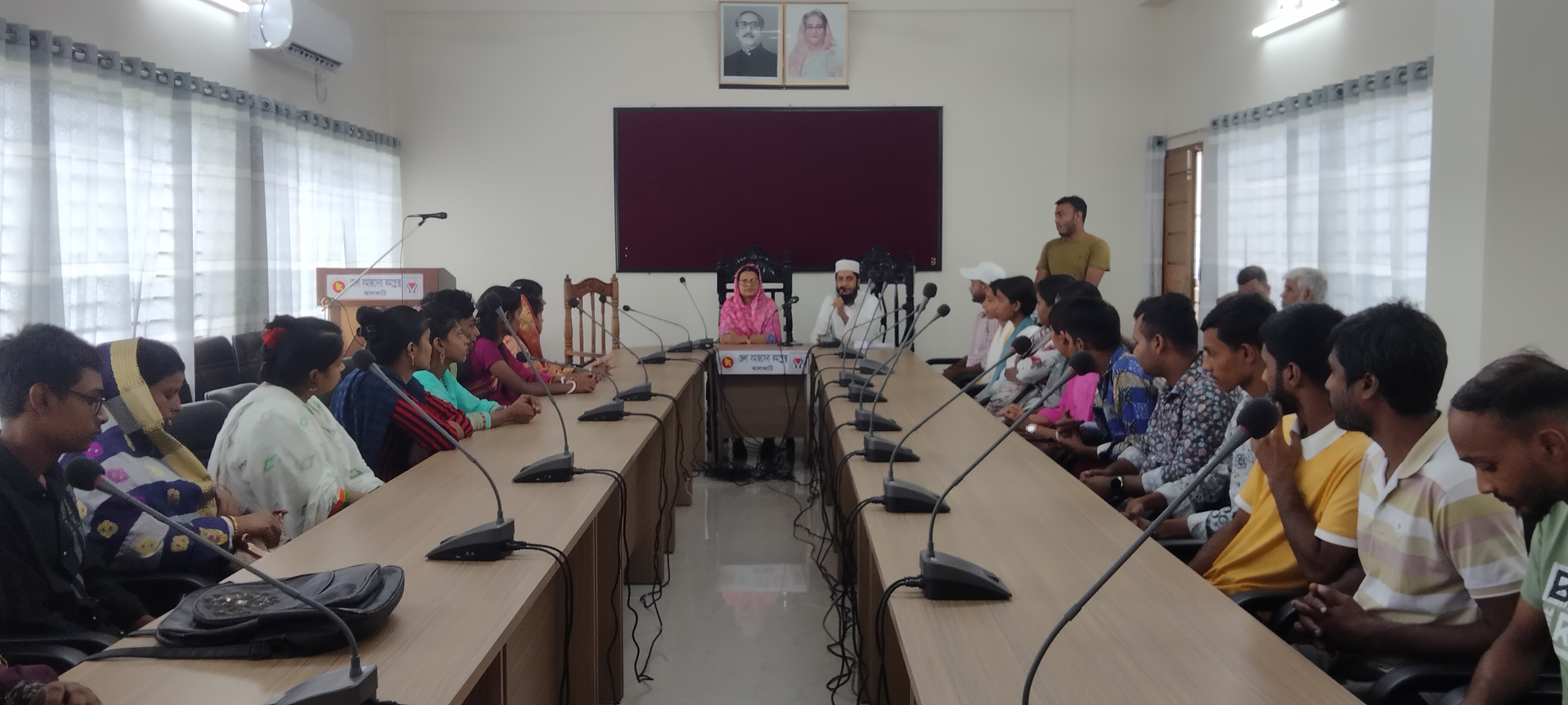 অনগ্রসর জনগোষ্ঠীর প্রশিক্ষণ ভাতা ও প্রশিক্ষণোত্তর সহায়তা প্রদান