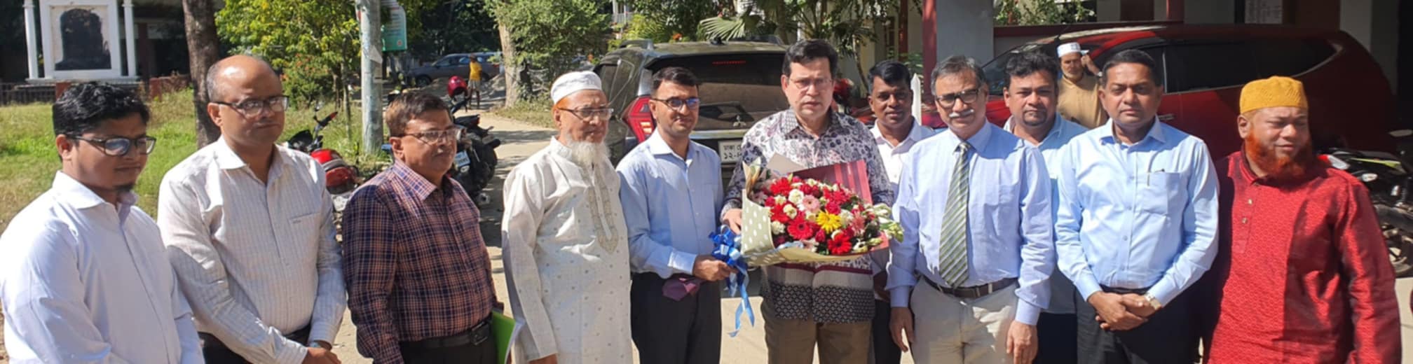 সমাজকল্যাণ সচিক মহোদয় লোহাগাড়া, চট্টগ্রাম আগমন শুভেচ্ছা