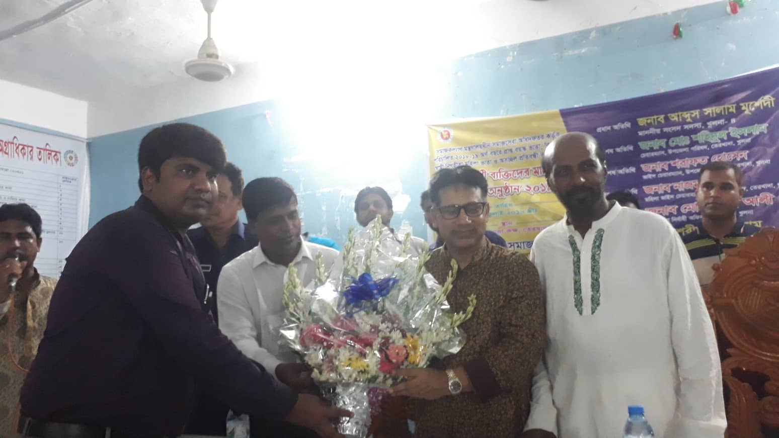 ২০১৮-২১৯ অর্ভাথ বছরের বিভিন্ন ভাতার বই বিতরণ