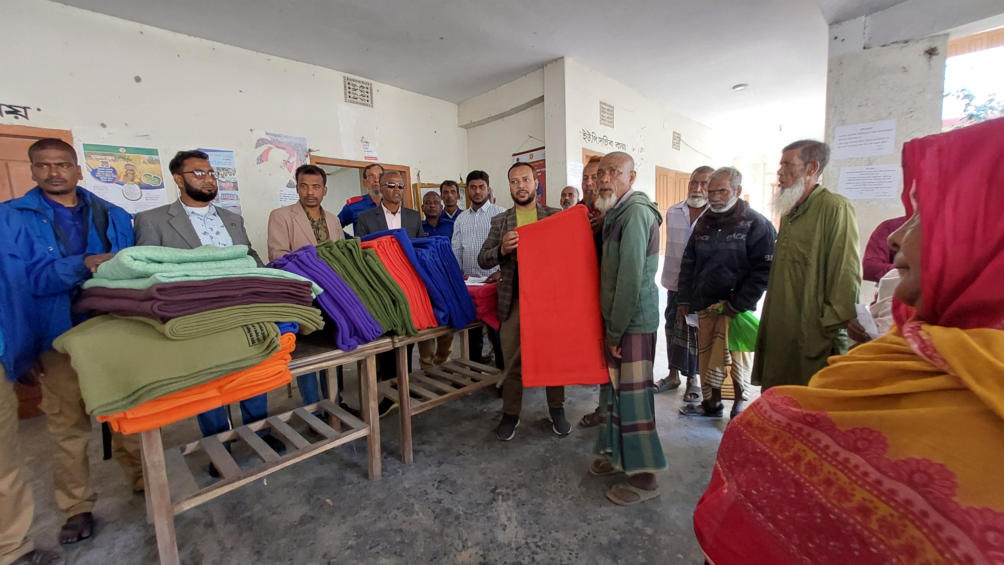 কম্বল বিতরনের ছবি