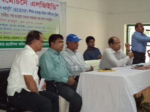 দুর্গাপুর উপজেলায় দারিদ্র বিমোচন অনুষ্ঠানে চেক বিতরণ