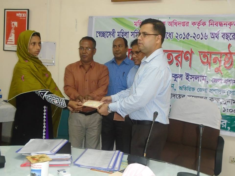 বামকপের-চেক-বিতরণ