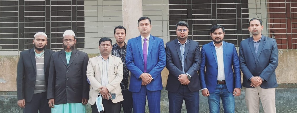 অফিস স্টাফ