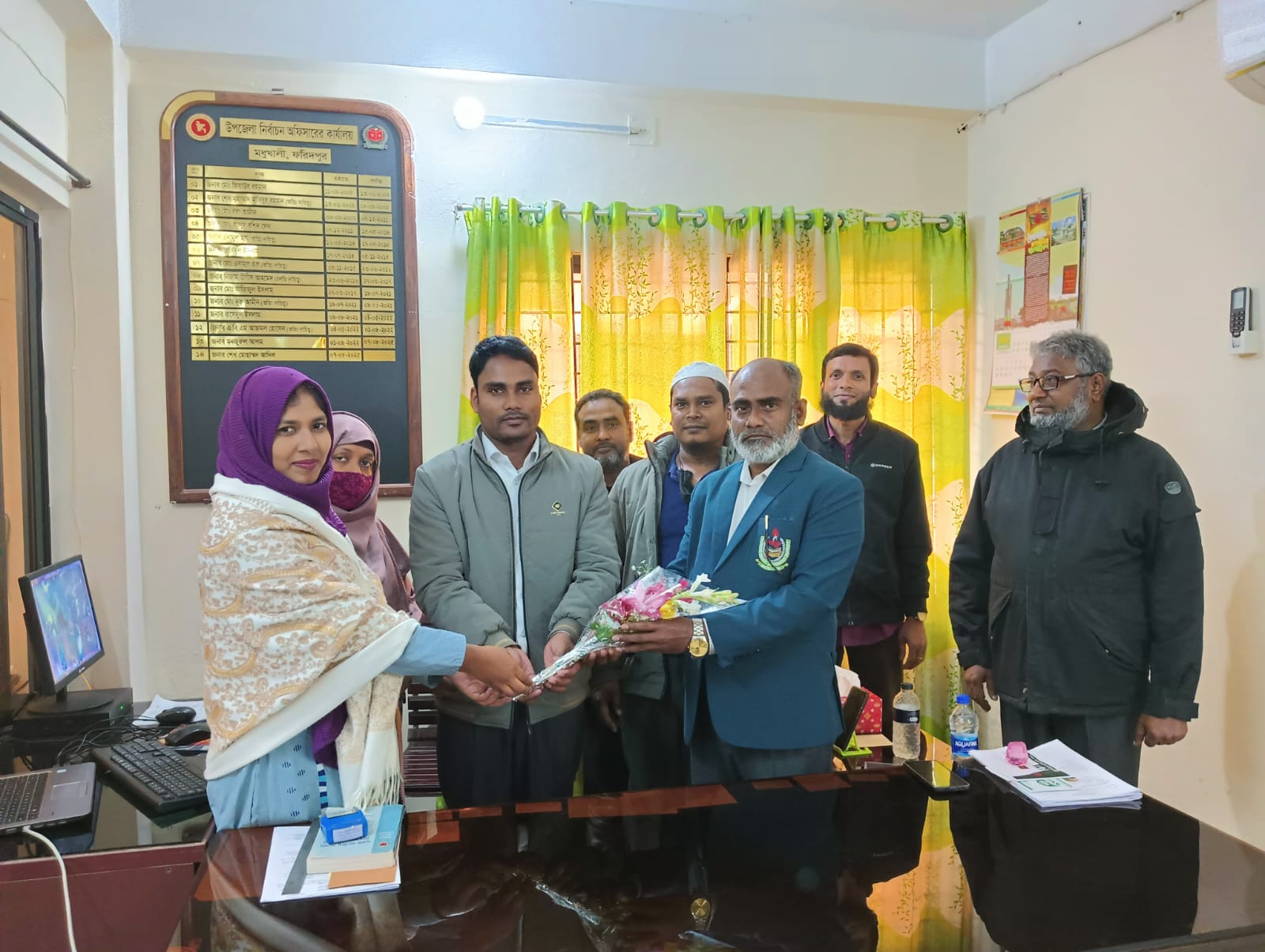 অফিস সহকারী কাম কম্পিউটার মুদ্রাক্ষরিক পদে যোগদানকালের স্থিরচিত্র