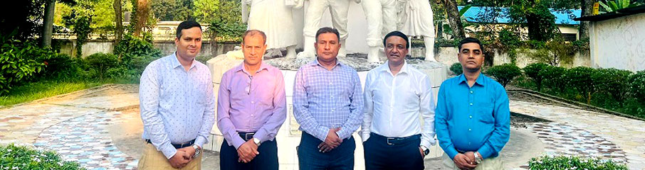 ব্যানার ৫