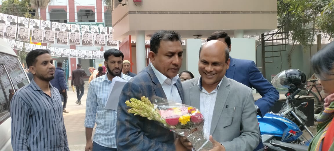 ব্যানার ৩